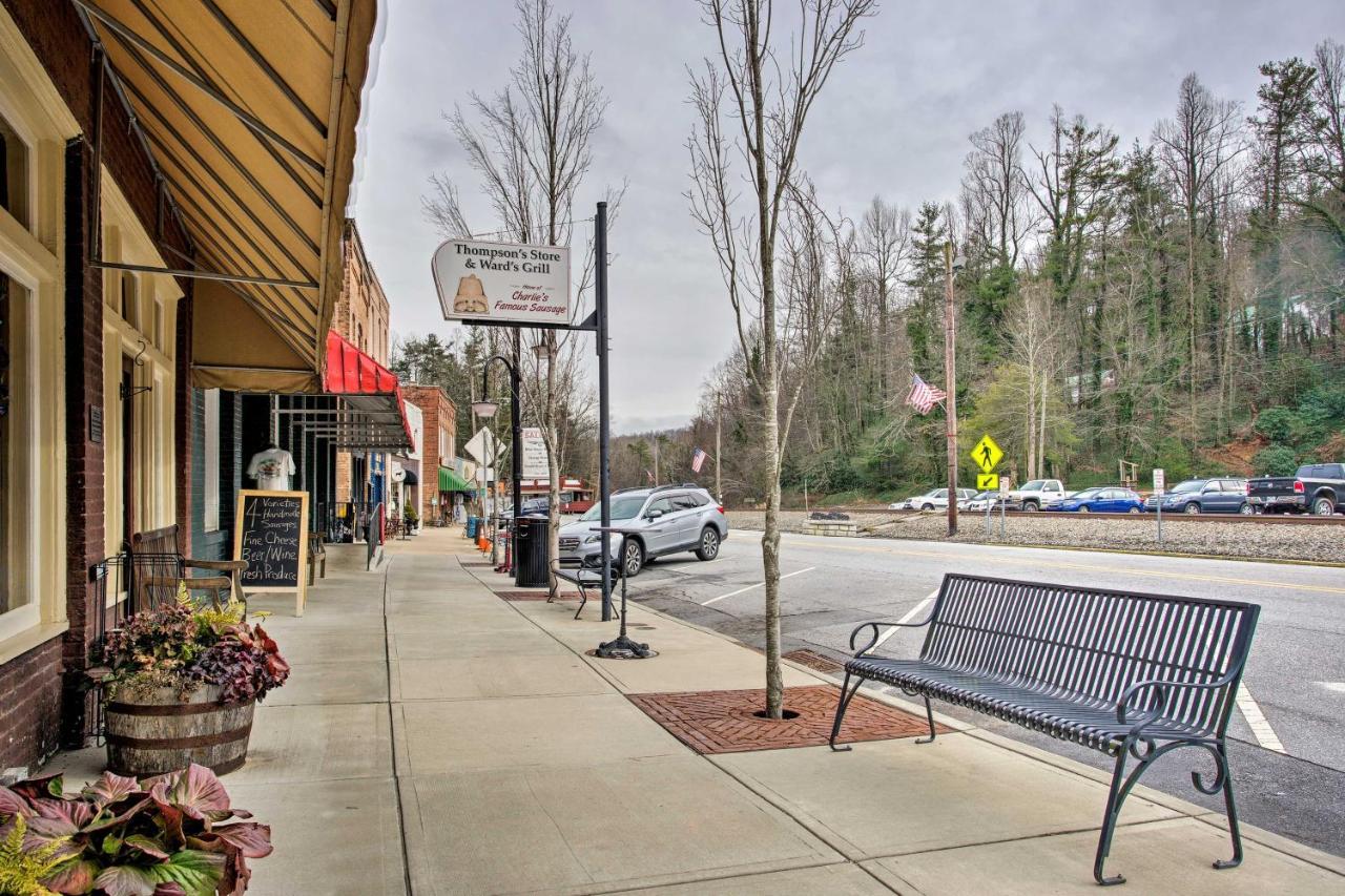 Saluda Main Street Retreat - Central Location! Luaran gambar
